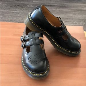 Dr. Martens Women’s Maryjanes